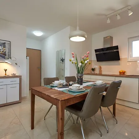 Golubica * 特罗吉尔